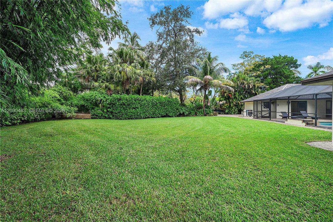 For Rent: $15,000 (4 beds, 3 baths, 3723 Square Feet)