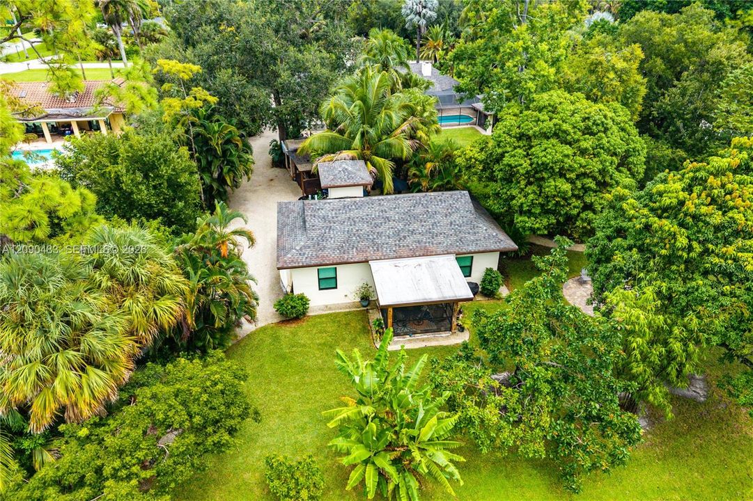 For Rent: $15,000 (4 beds, 3 baths, 3723 Square Feet)
