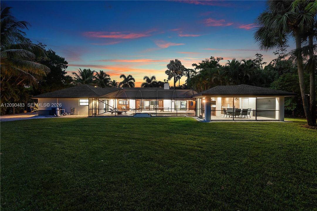 For Rent: $15,000 (4 beds, 3 baths, 3723 Square Feet)