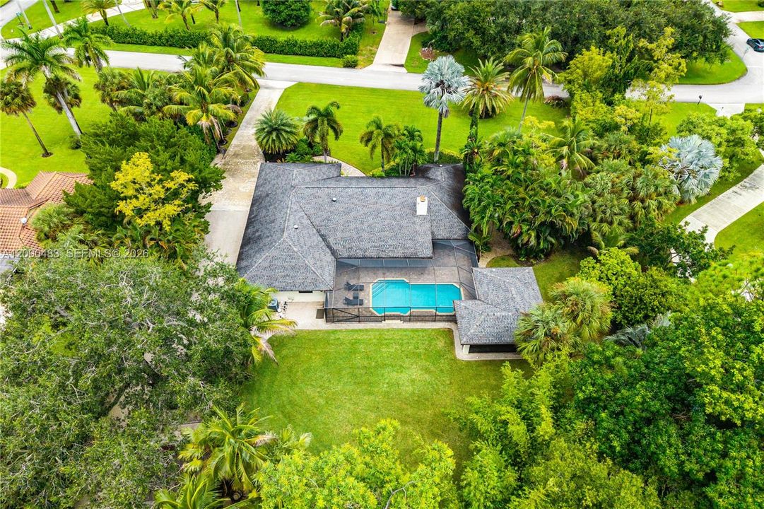 For Rent: $15,000 (4 beds, 3 baths, 3723 Square Feet)