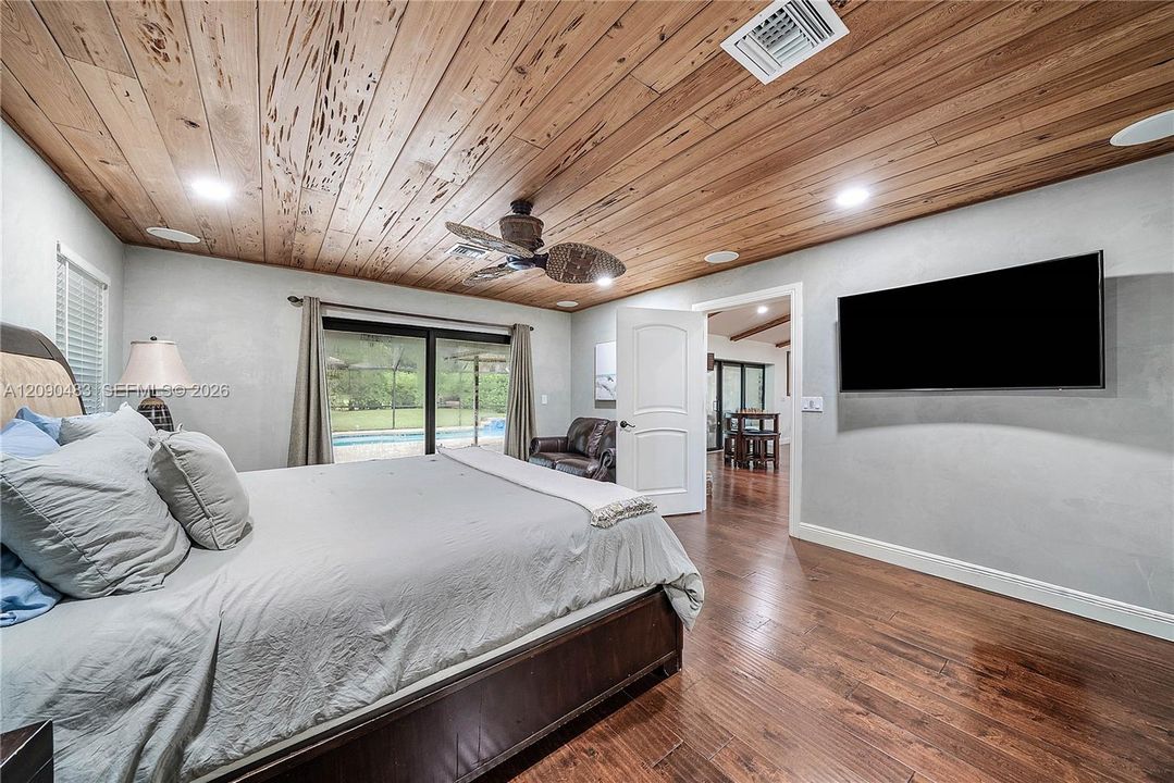 For Rent: $15,000 (4 beds, 3 baths, 3723 Square Feet)