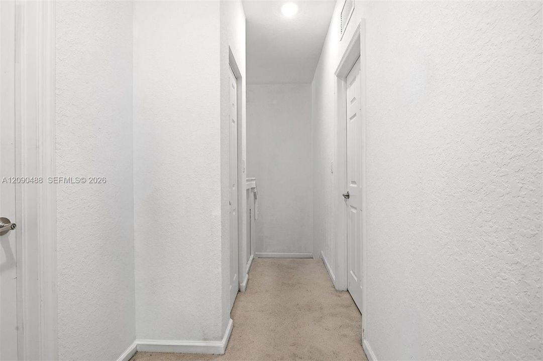 В аренду: $3,000 (3 спален, 2 ванн, 1256 Квадратных фут)