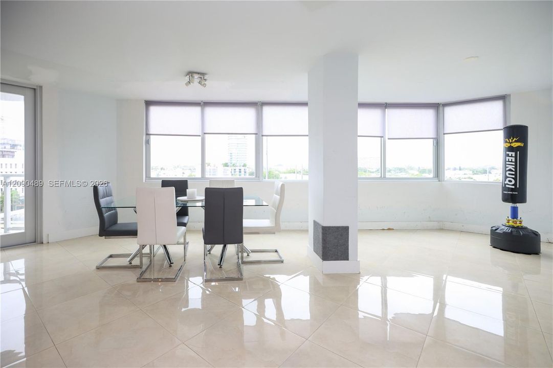 В аренду: $3,500 (2 спален, 2 ванн, 1455 Квадратных фут)