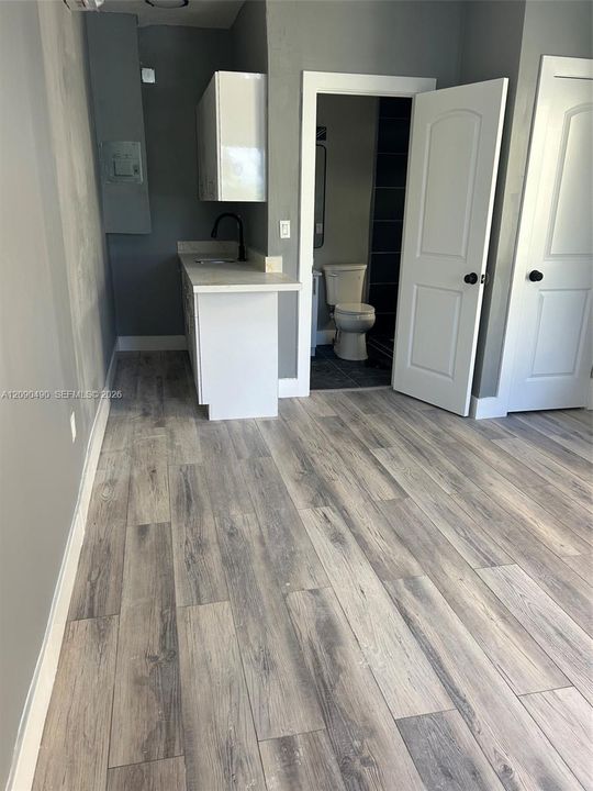 В аренду: $1,650 (0 спален, 1 ванн, 0 Квадратных фут)