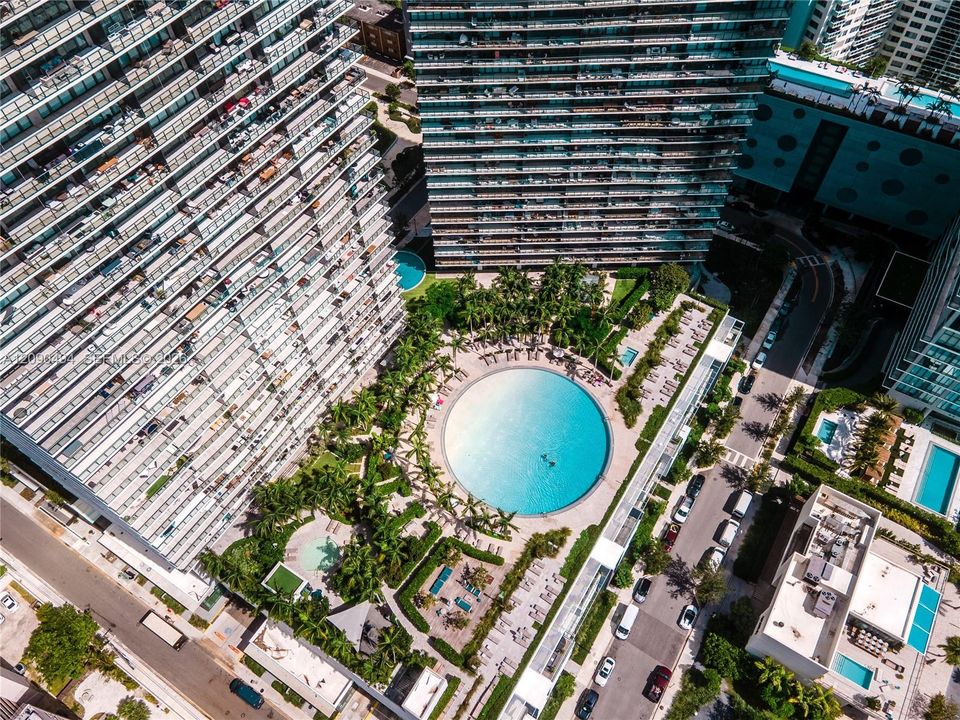 En Venta: $1,065,000 (2 camas, 3 baños, 1186 Pies cuadrados)