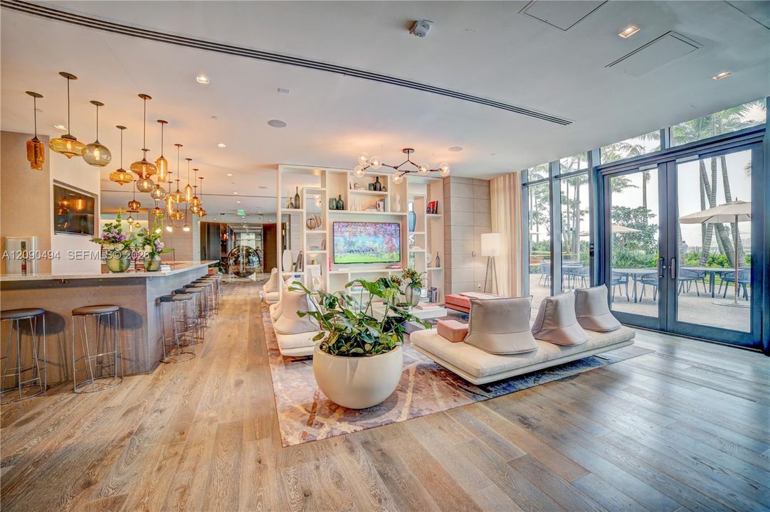 En Venta: $1,065,000 (2 camas, 3 baños, 1186 Pies cuadrados)