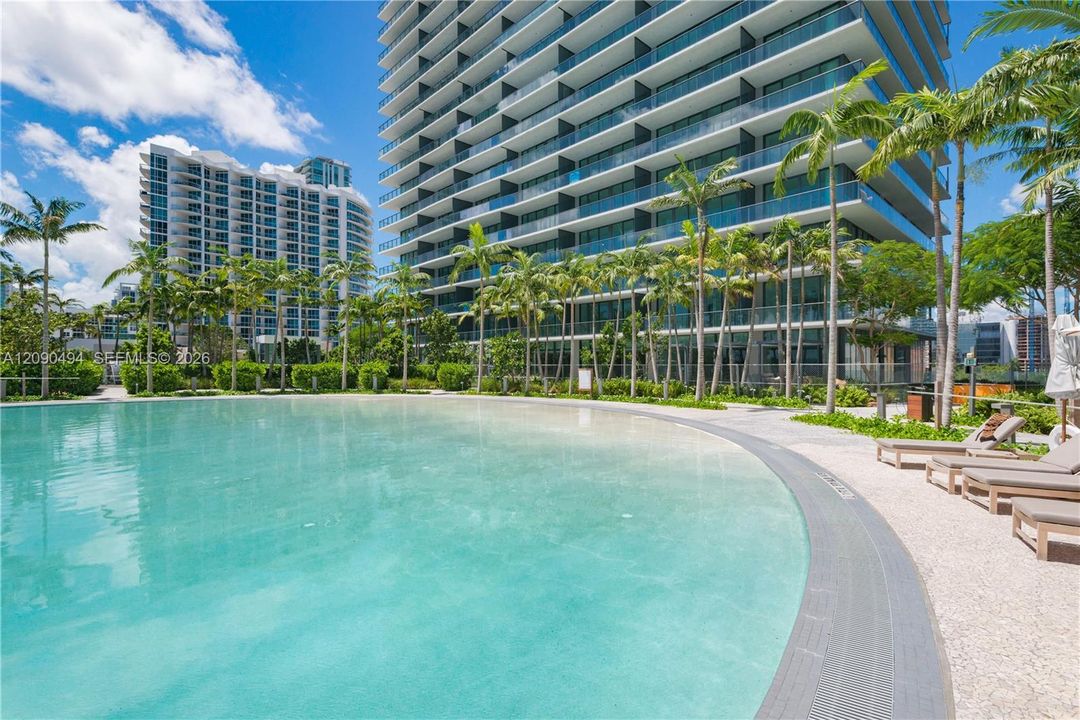 En Venta: $1,065,000 (2 camas, 3 baños, 1186 Pies cuadrados)