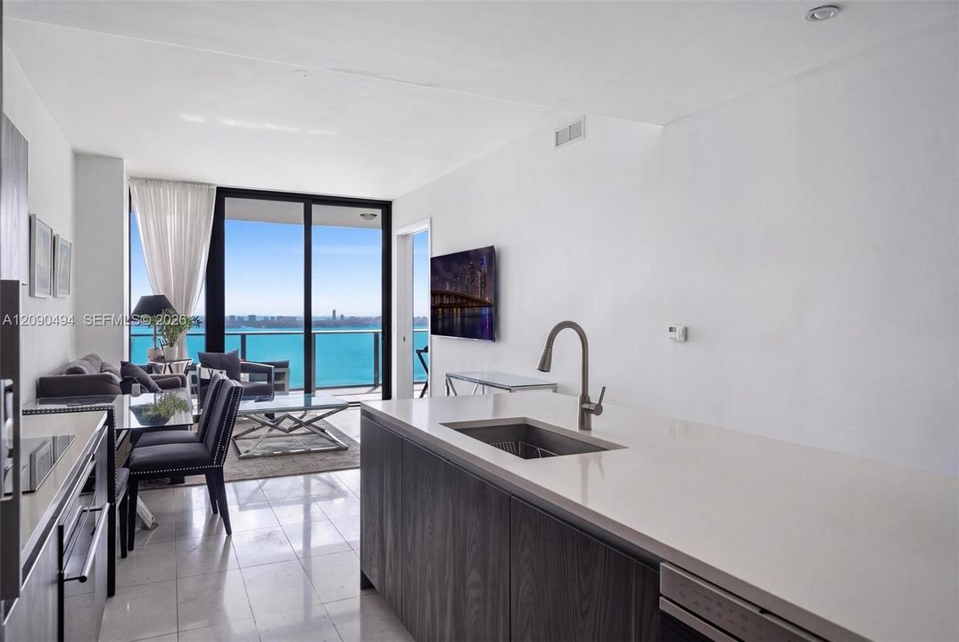 En Venta: $1,065,000 (2 camas, 3 baños, 1186 Pies cuadrados)