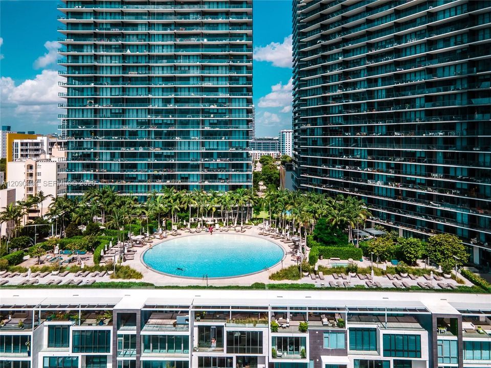 En Venta: $1,065,000 (2 camas, 3 baños, 1186 Pies cuadrados)
