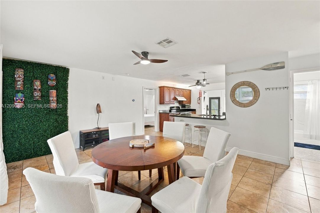 For Sale: $825,000 (4 beds, 3 baths, 1513 Square Feet)
