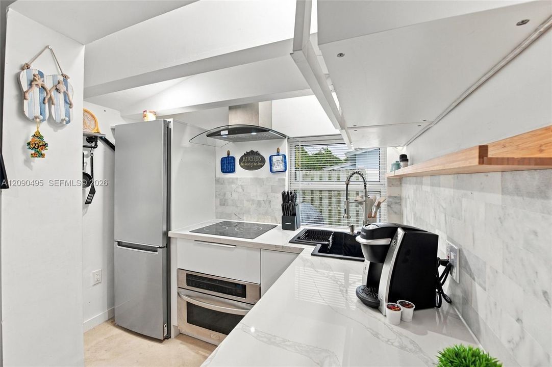 For Sale: $825,000 (4 beds, 3 baths, 1513 Square Feet)