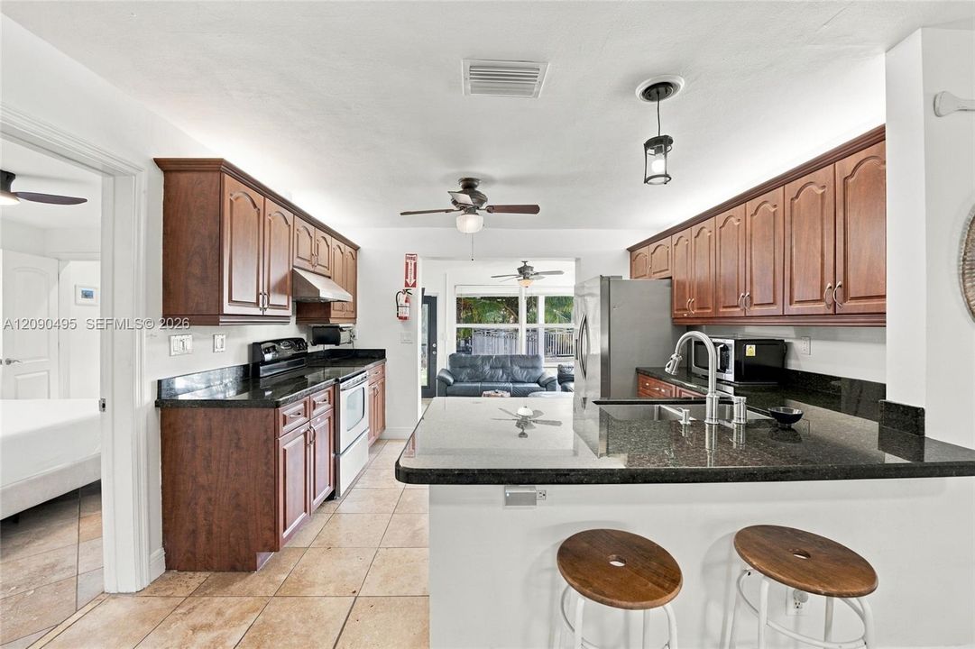 For Sale: $825,000 (4 beds, 3 baths, 1513 Square Feet)
