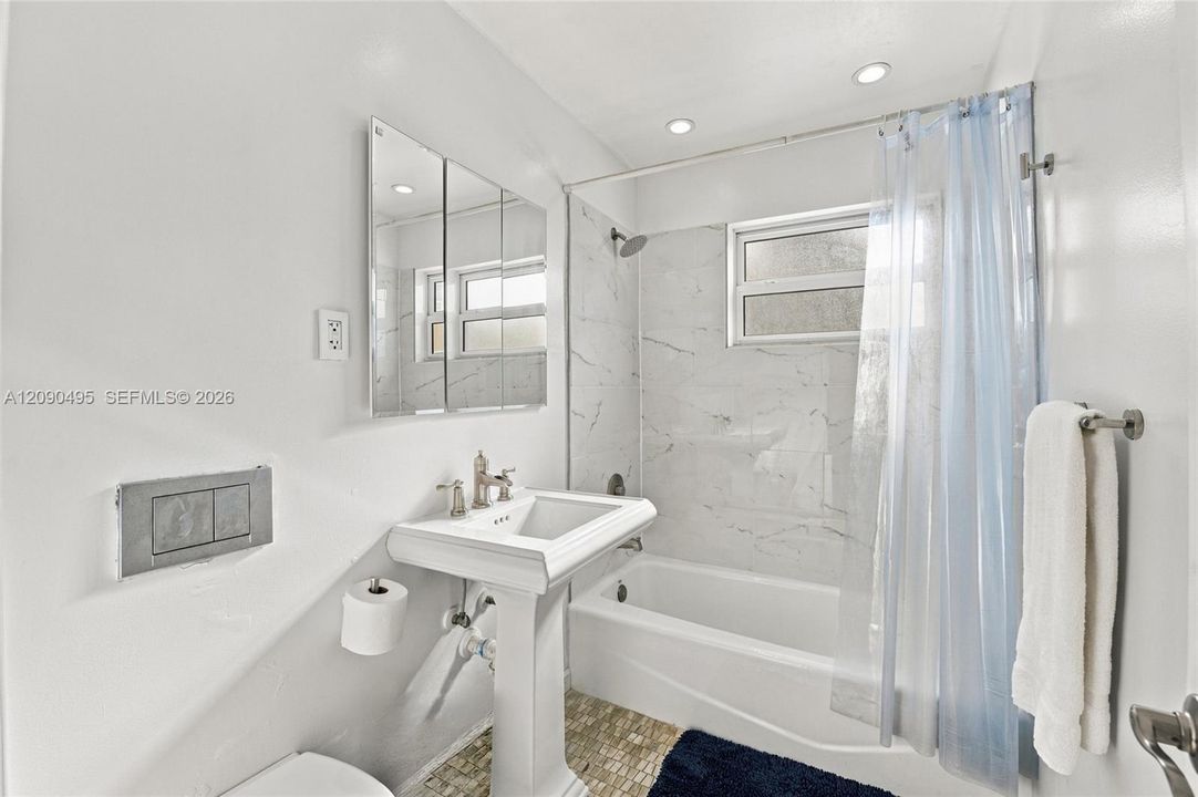 For Sale: $825,000 (4 beds, 3 baths, 1513 Square Feet)