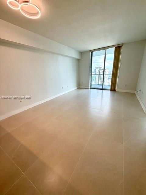 For Rent: $3,900 (2 beds, 2 baths, 1290 Square Feet)