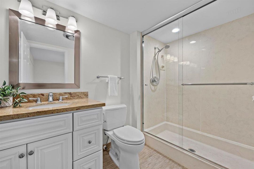 2nd Full Bathroom