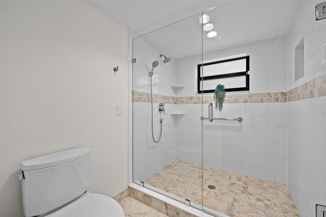 Beautifully Updated Shower