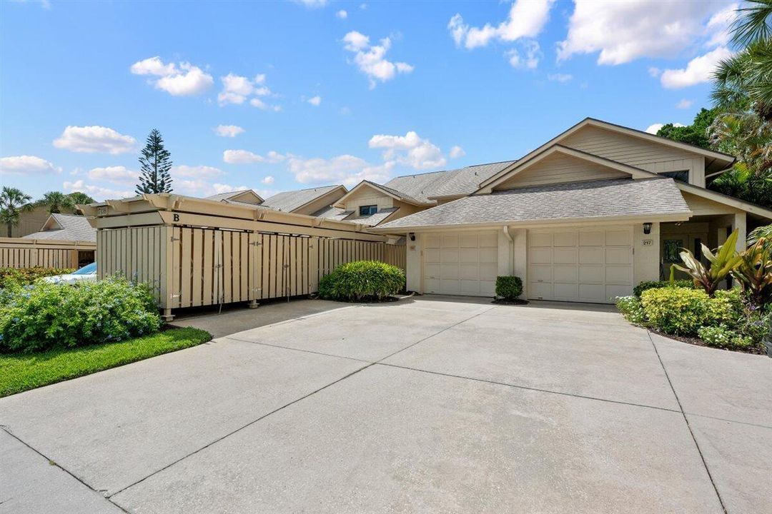 1 car Garage & Storage Area