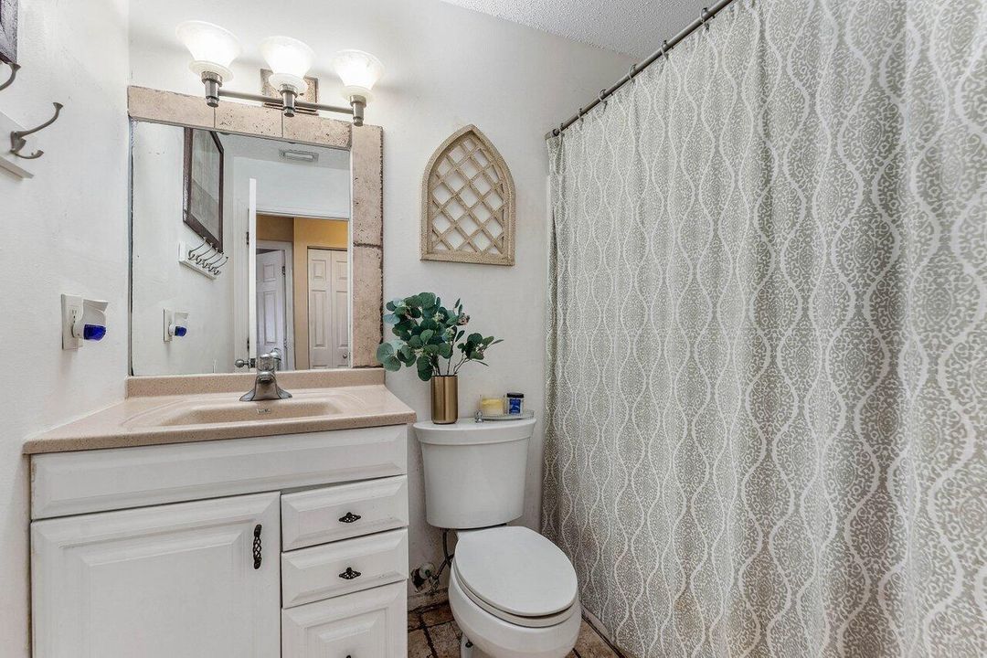 Upstairs Bathroom