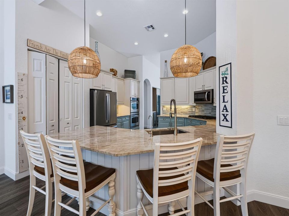 12-web-or-mls-1608-sw-cattail-ct-018