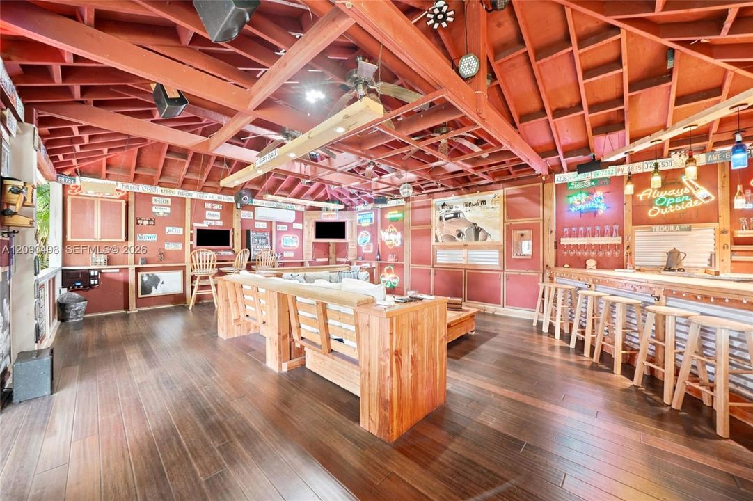 В аренду: $8,500 (5 спален, 5 ванн, 3099 Квадратных фут)