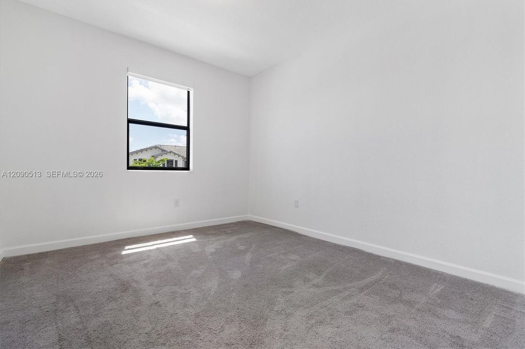 Active With Contract: $410,000 (4 beds, 2 baths, 1820 Square Feet)