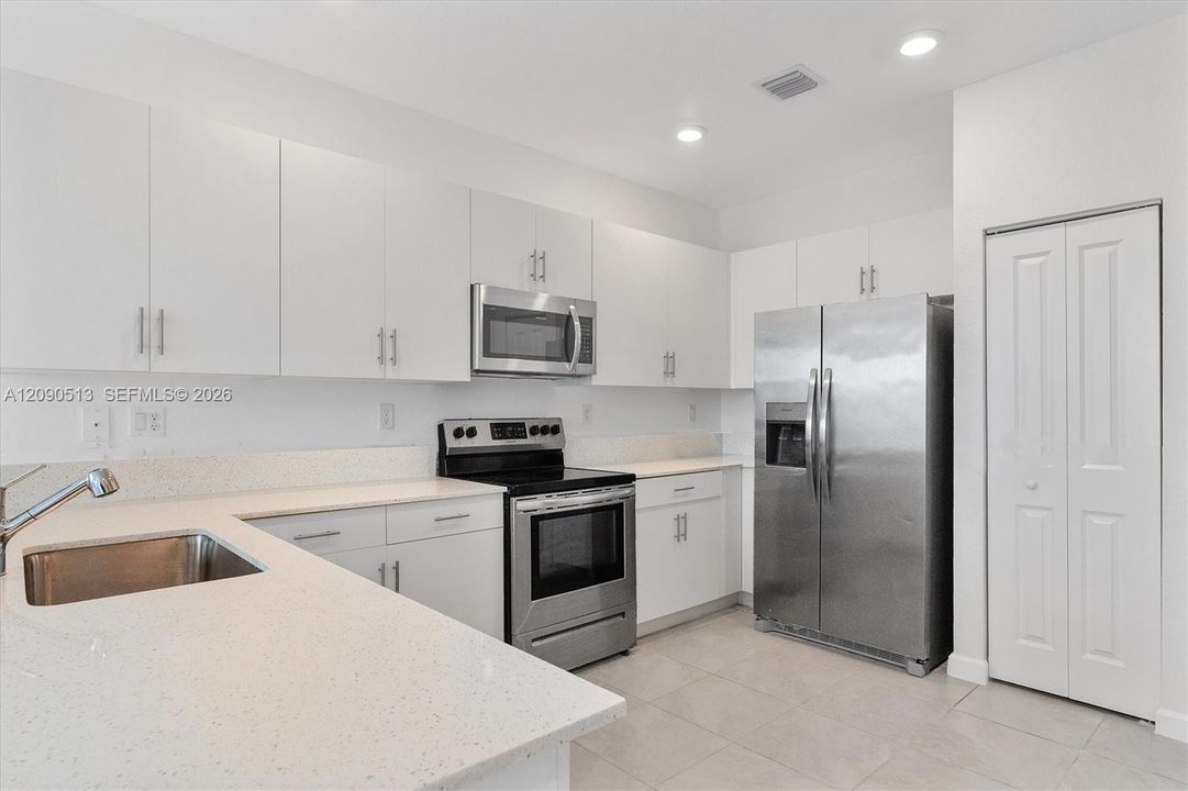Active With Contract: $410,000 (4 beds, 2 baths, 1820 Square Feet)