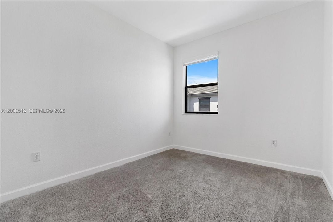 Active With Contract: $410,000 (4 beds, 2 baths, 1820 Square Feet)