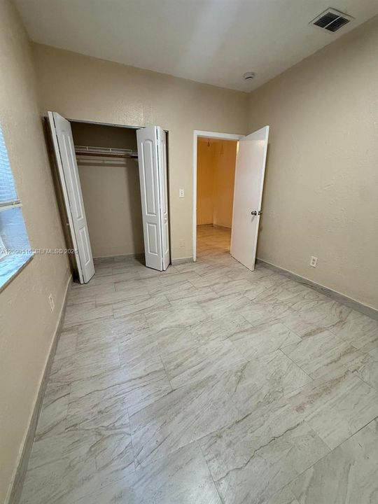 En Renta: $1,700 (1 camas, 1 baños, 3070 Pies cuadrados)