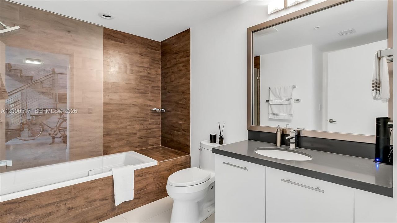 En Venta: $628,000 (2 camas, 2 baños, 1405 Pies cuadrados)