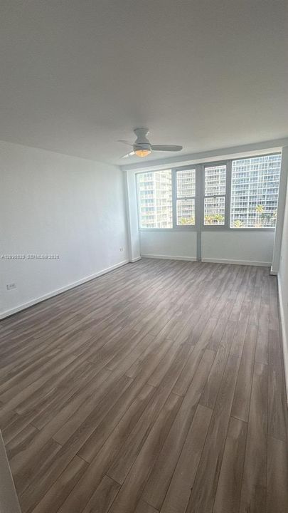 En Renta: $2,750 (2 camas, 2 baños, 997 Pies cuadrados)