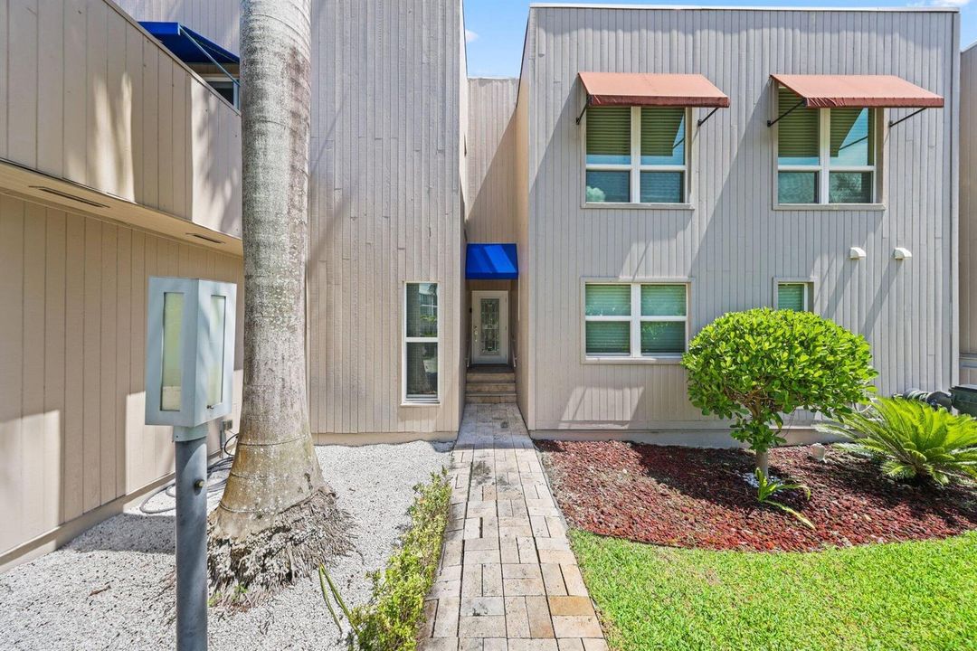 795 Andrews Ave - 7.jpg-SMALL