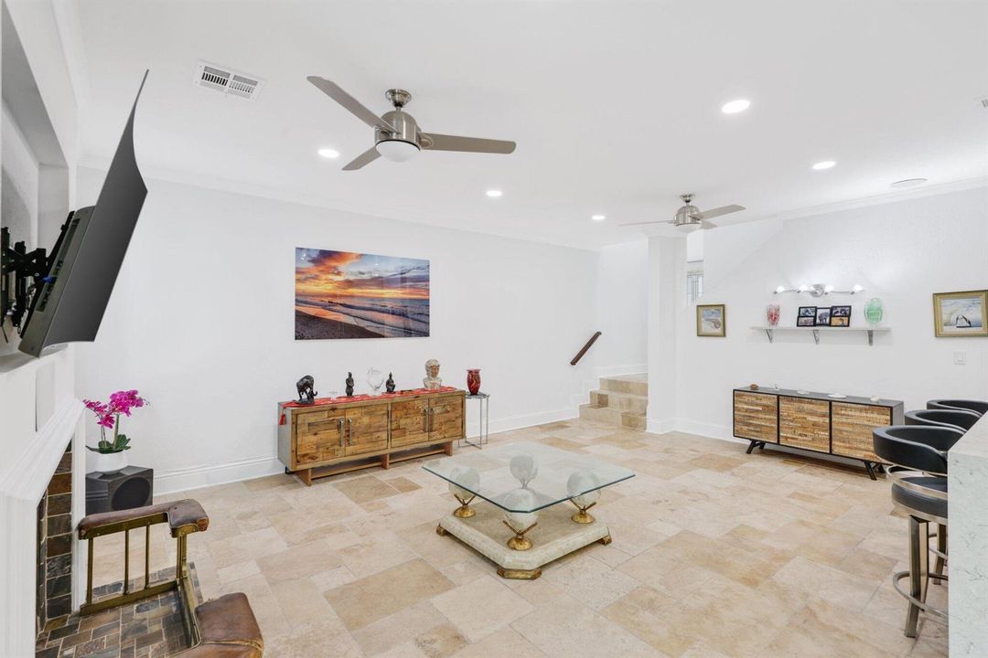 795 Andrews Ave - 16.jpg-SMALL