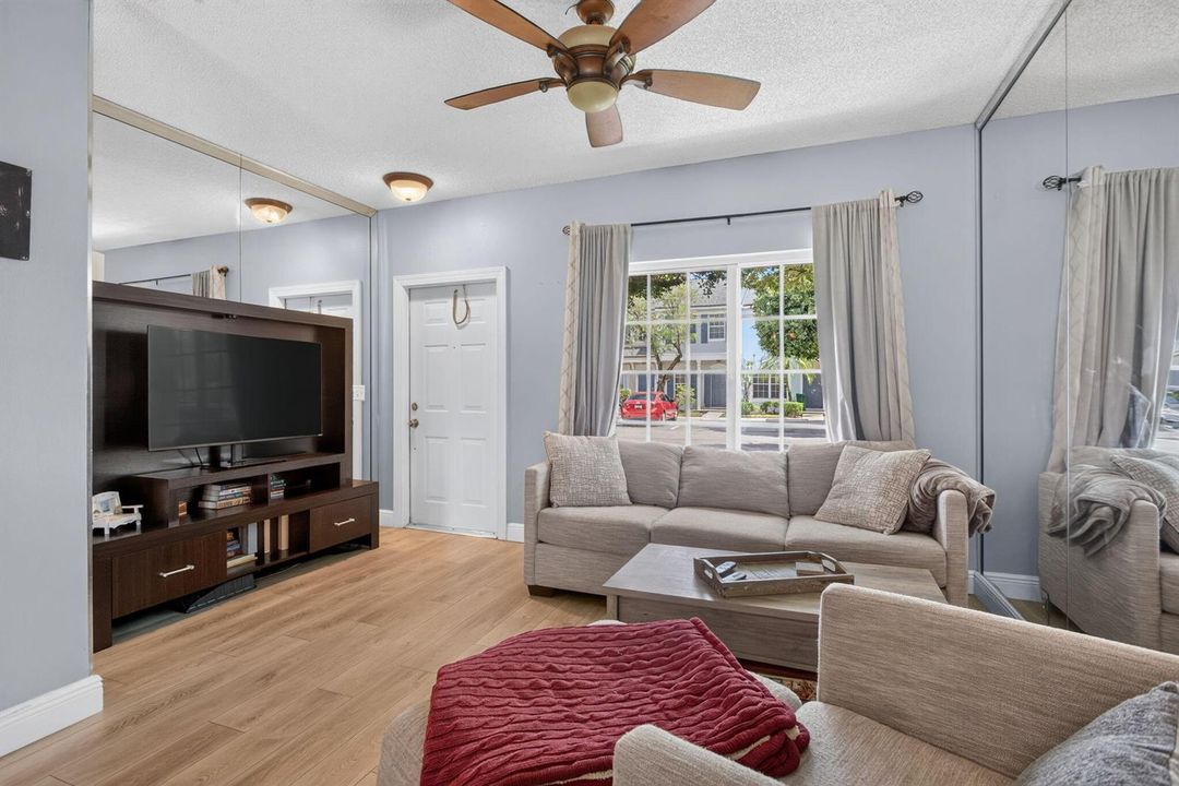 7-web-or-mls-3125-0348
