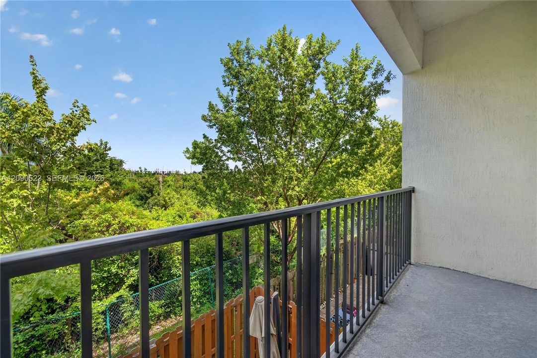 For Rent: $3,100 (3 beds, 2 baths, 1236 Square Feet)