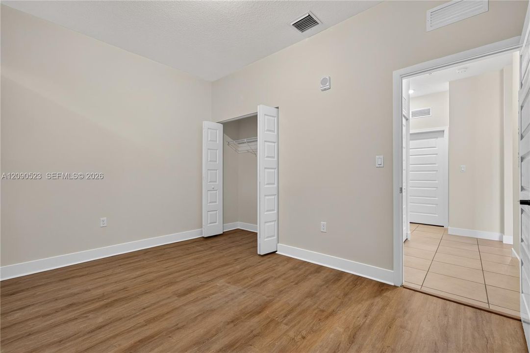 For Rent: $3,100 (3 beds, 2 baths, 1236 Square Feet)