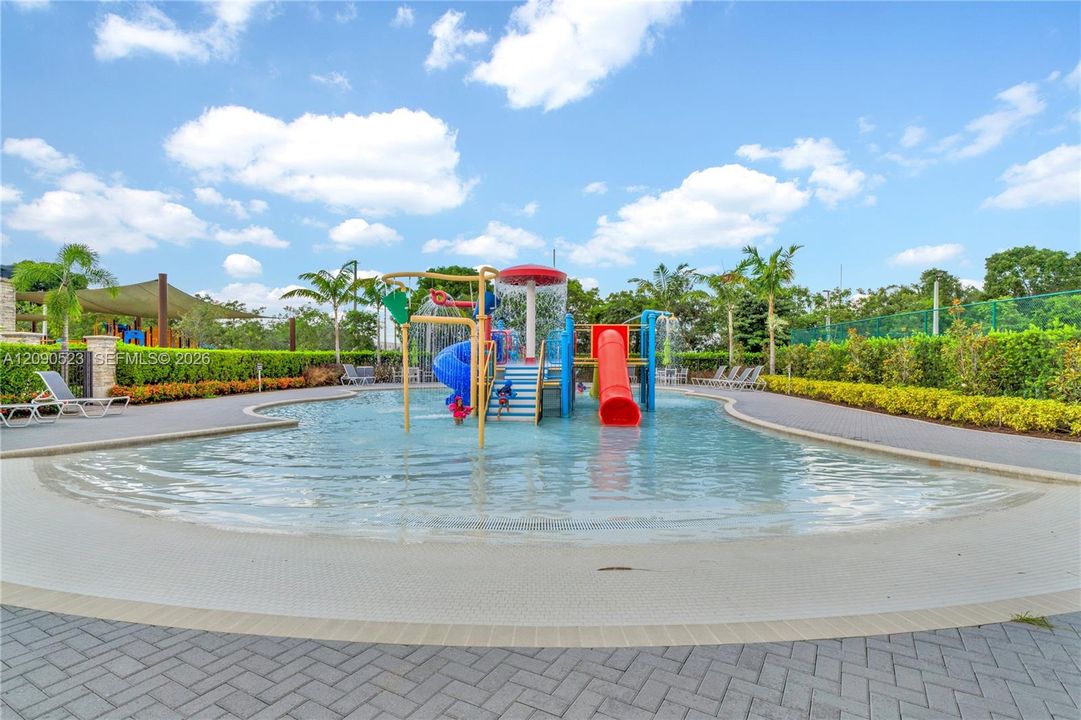 For Rent: $3,100 (3 beds, 2 baths, 1236 Square Feet)