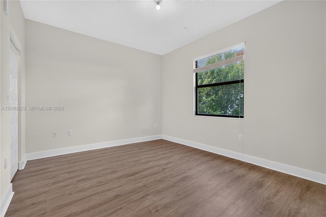 For Rent: $3,100 (3 beds, 2 baths, 1236 Square Feet)