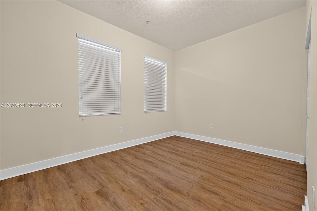 For Rent: $3,100 (3 beds, 2 baths, 1236 Square Feet)
