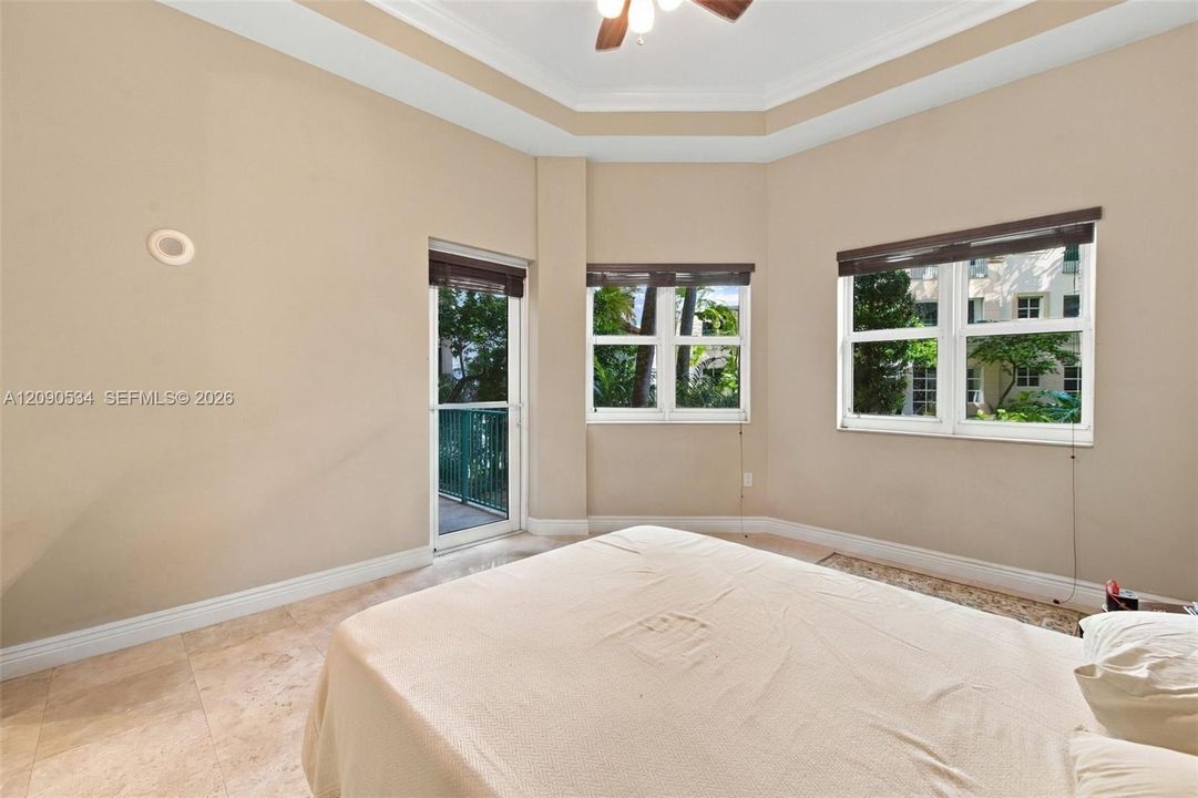 For Sale: $479,000 (2 beds, 2 baths, 1320 Square Feet)