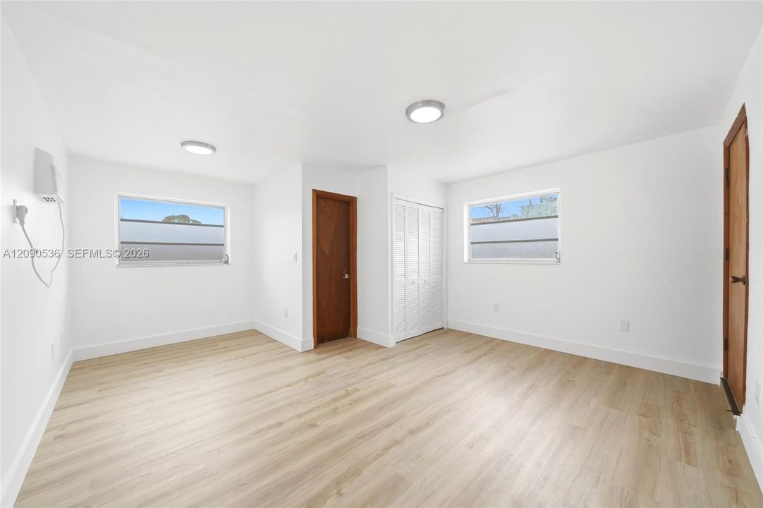 En Venta: $819,000 (4 camas, 3 baños, 1769 Pies cuadrados)