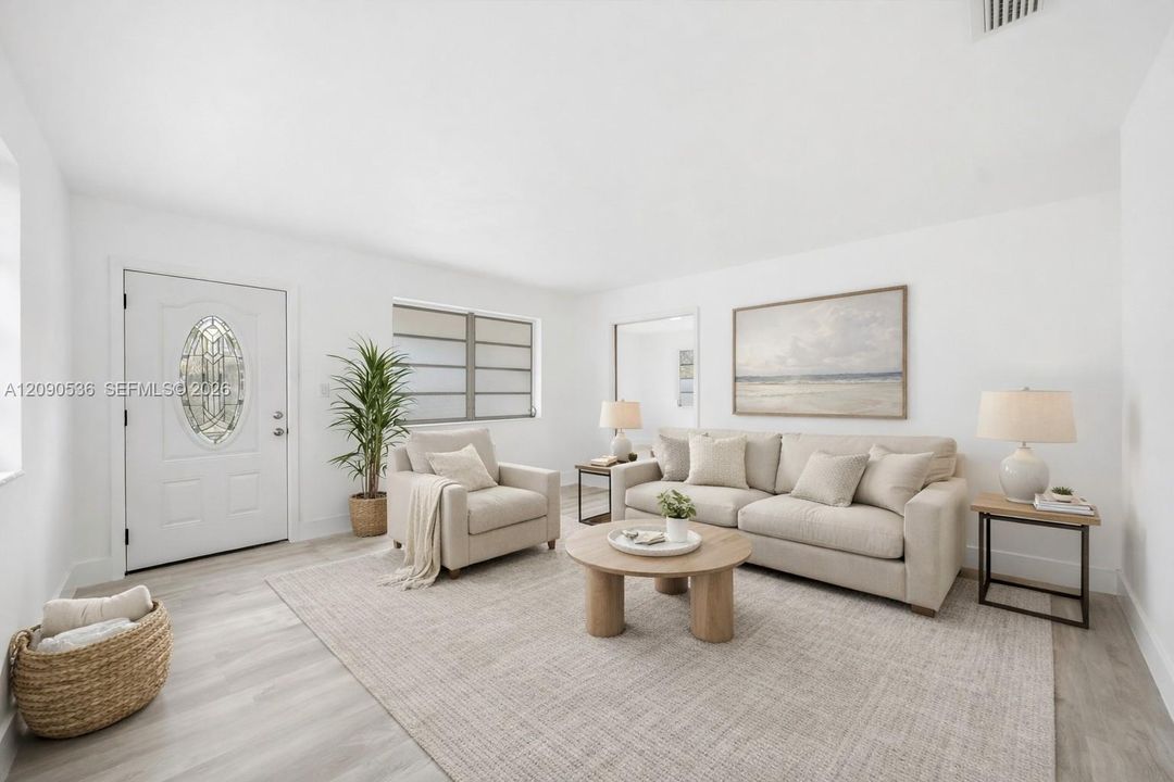 En Venta: $819,000 (4 camas, 3 baños, 1769 Pies cuadrados)