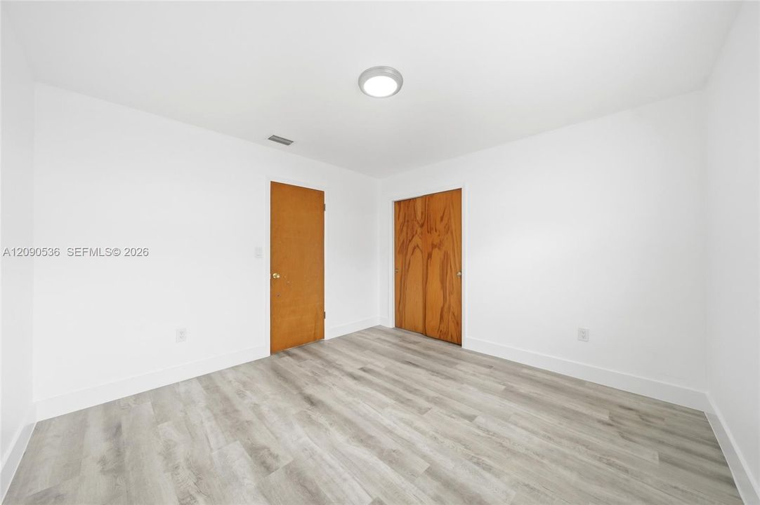 En Venta: $819,000 (4 camas, 3 baños, 1769 Pies cuadrados)