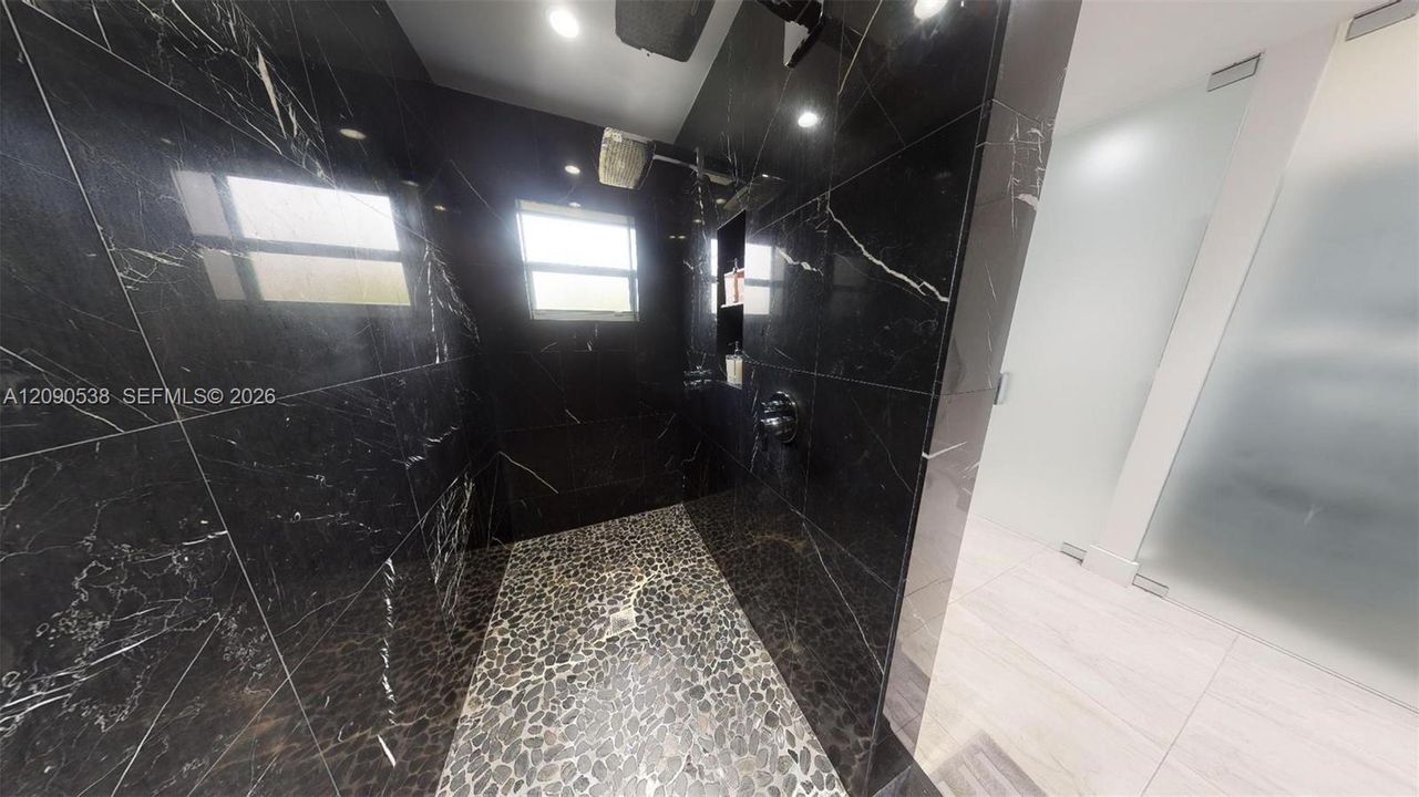 На продажу: $630,000 (4 спален, 2 ванн, 1428 Квадратных фут)