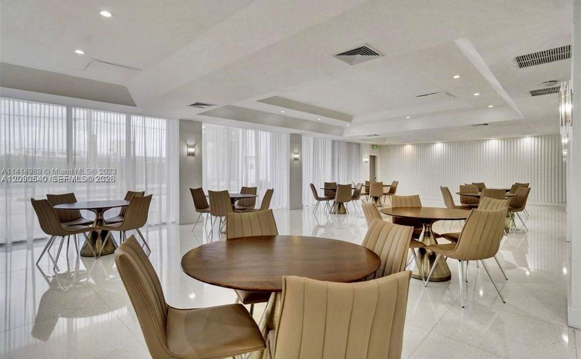 En Renta: $3,975 (2 camas, 2 baños, 1262 Pies cuadrados)