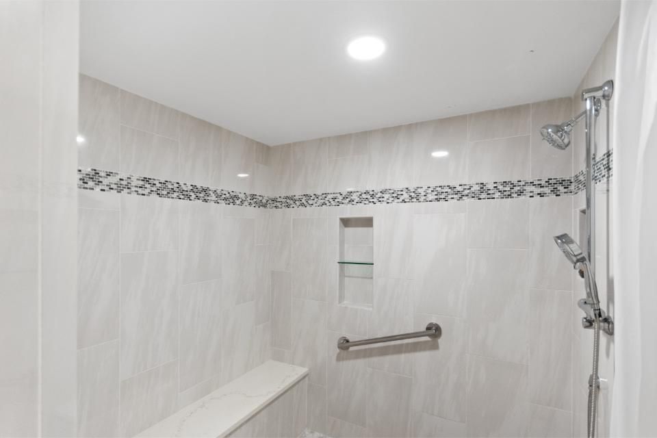 Large Master Bathroom Walk-in Shower