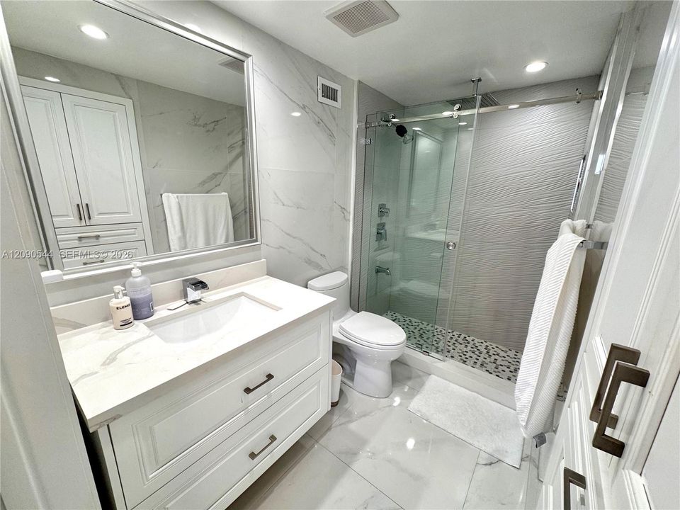 В аренду: $3,450 (1 спален, 1 ванн, 726 Квадратных фут)