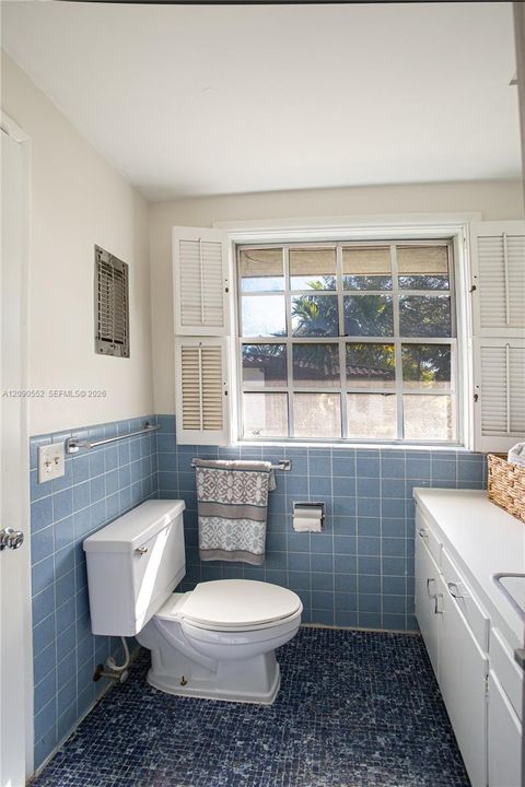 For Rent: $6,900 (3 beds, 3 baths, 3274 Square Feet)