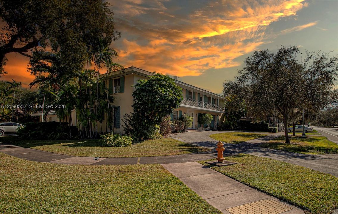 For Rent: $6,900 (3 beds, 3 baths, 3274 Square Feet)