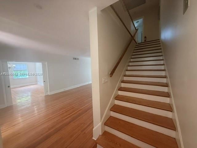 For Rent: $6,900 (3 beds, 3 baths, 3274 Square Feet)
