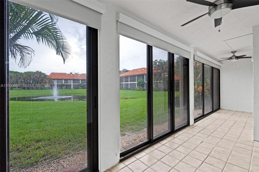 For Sale: $419,900 (2 beds, 2 baths, 1300 Square Feet)